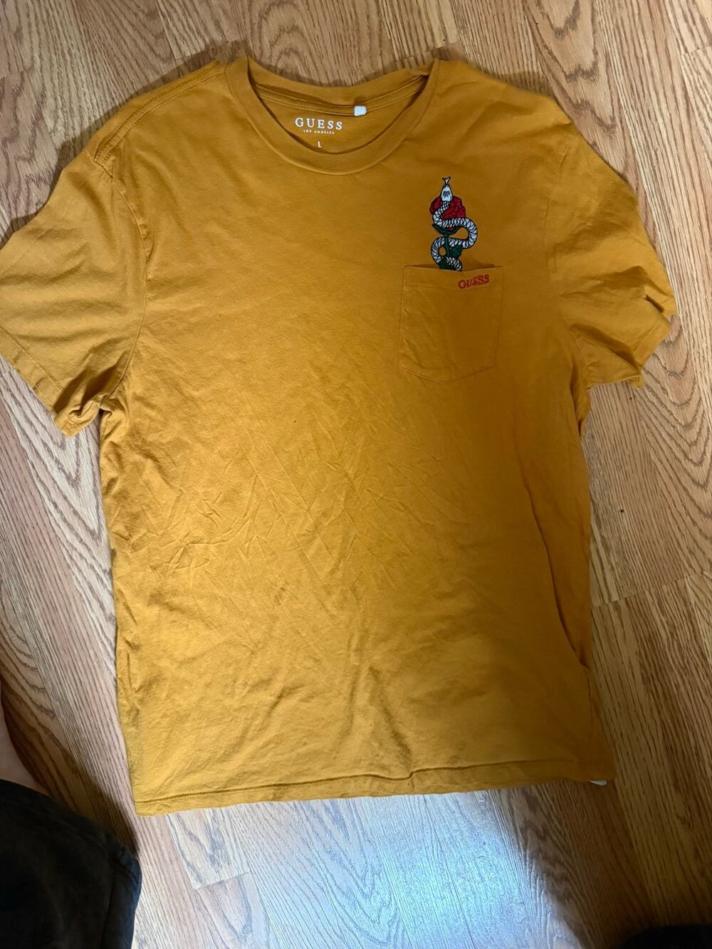 Guess Pocket Tee - Picture 1 of 3